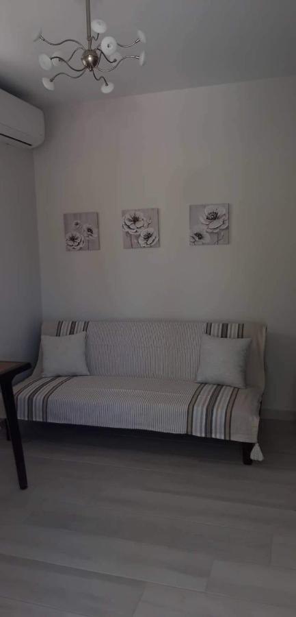 Nikiana Family Apartment Eksteriør billede